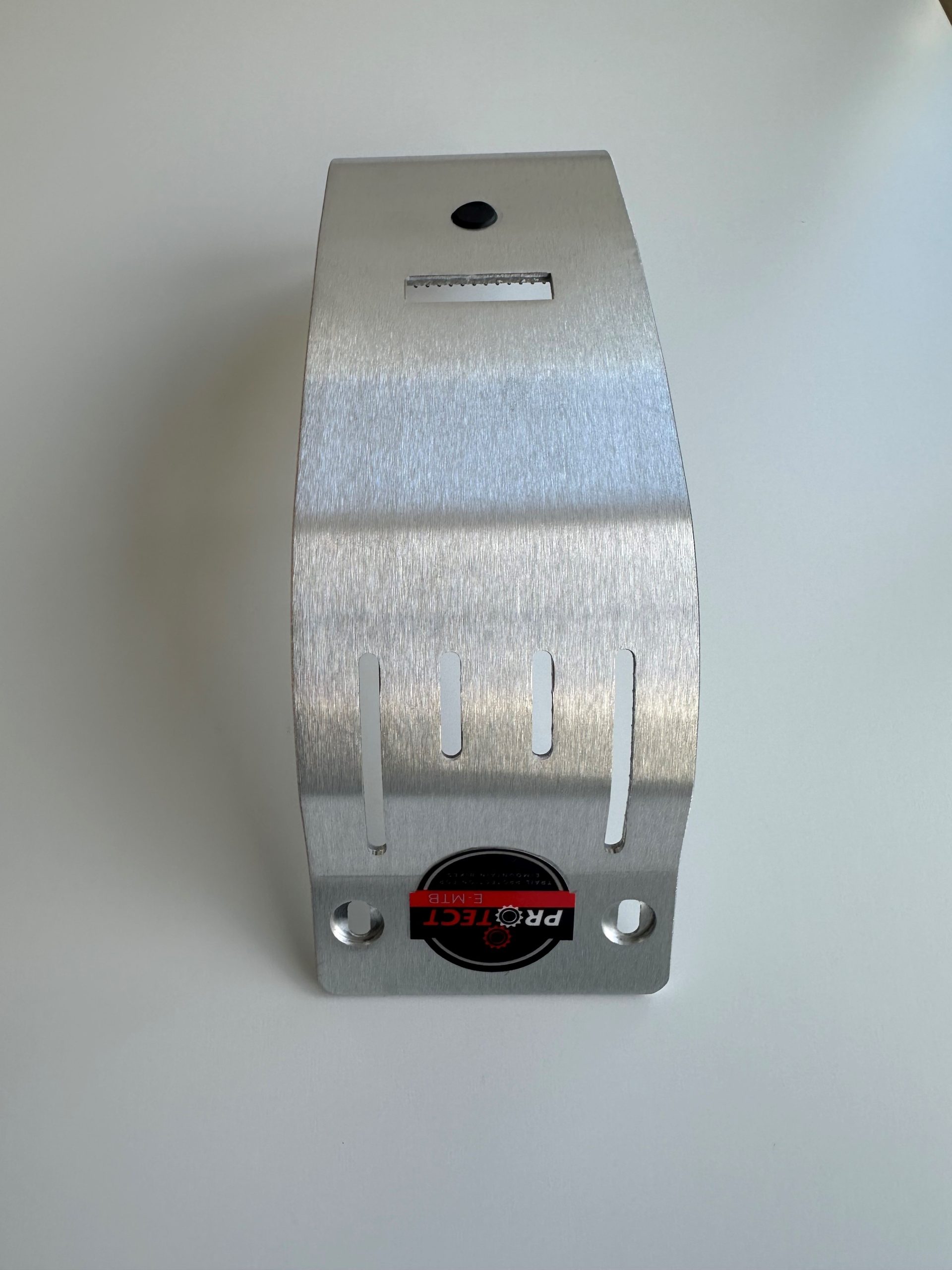 BASH GUARD FOR MONDRAKER CRAFTY , LEVEL, CHASER WITH 750W BATTERY AND BOSCH GEN4 MOTOR 2022/22/23/24 (WILL NOT FIT 625W MODELS) IN BRUSHED ALLOY FINISH.